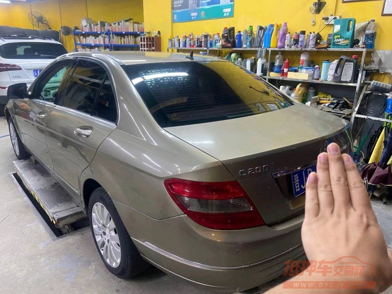 广州09年奔驰C7