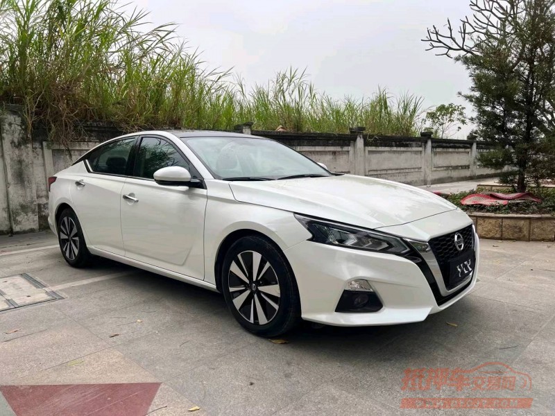 东莞21年日产天籁3