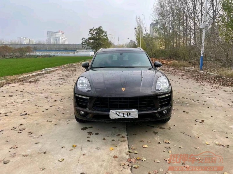 枣庄15年保时捷Macan1