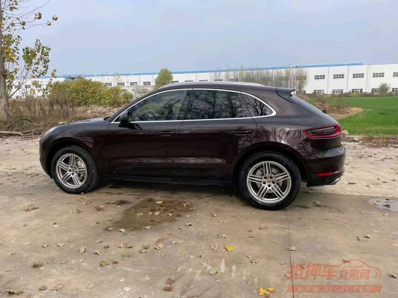 枣庄15年保时捷Macan7