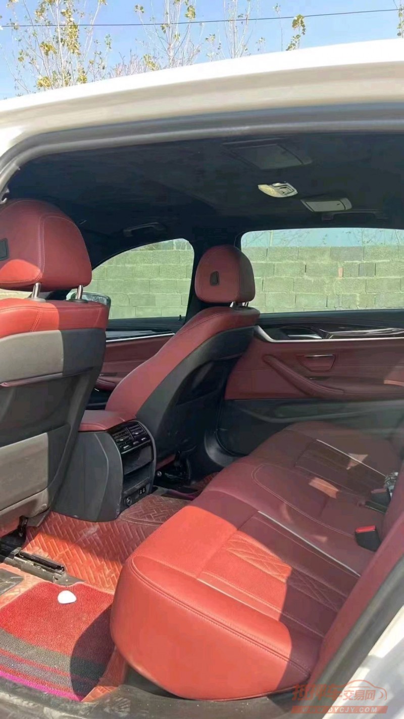 成都21年宝马5系4