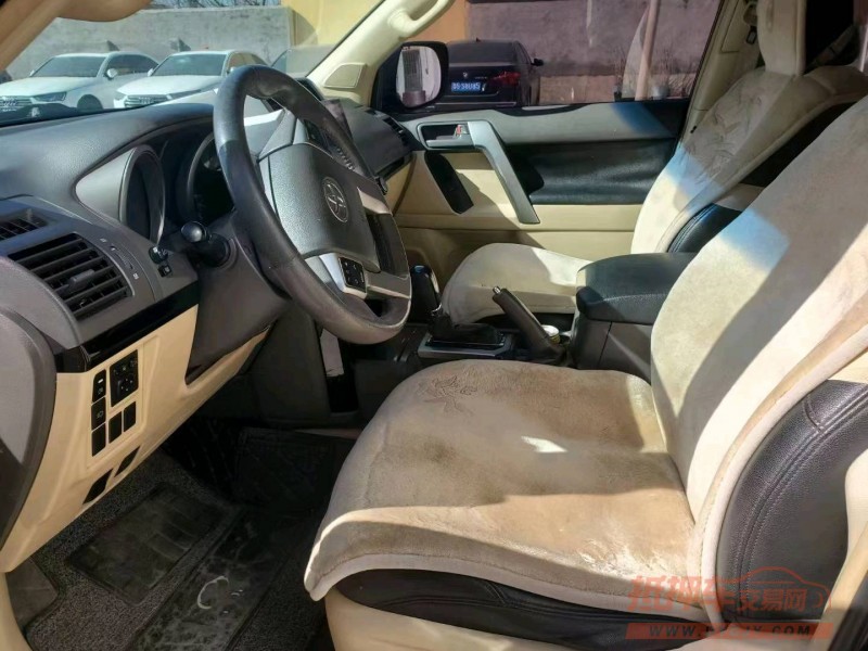 北京14年丰田普拉多5