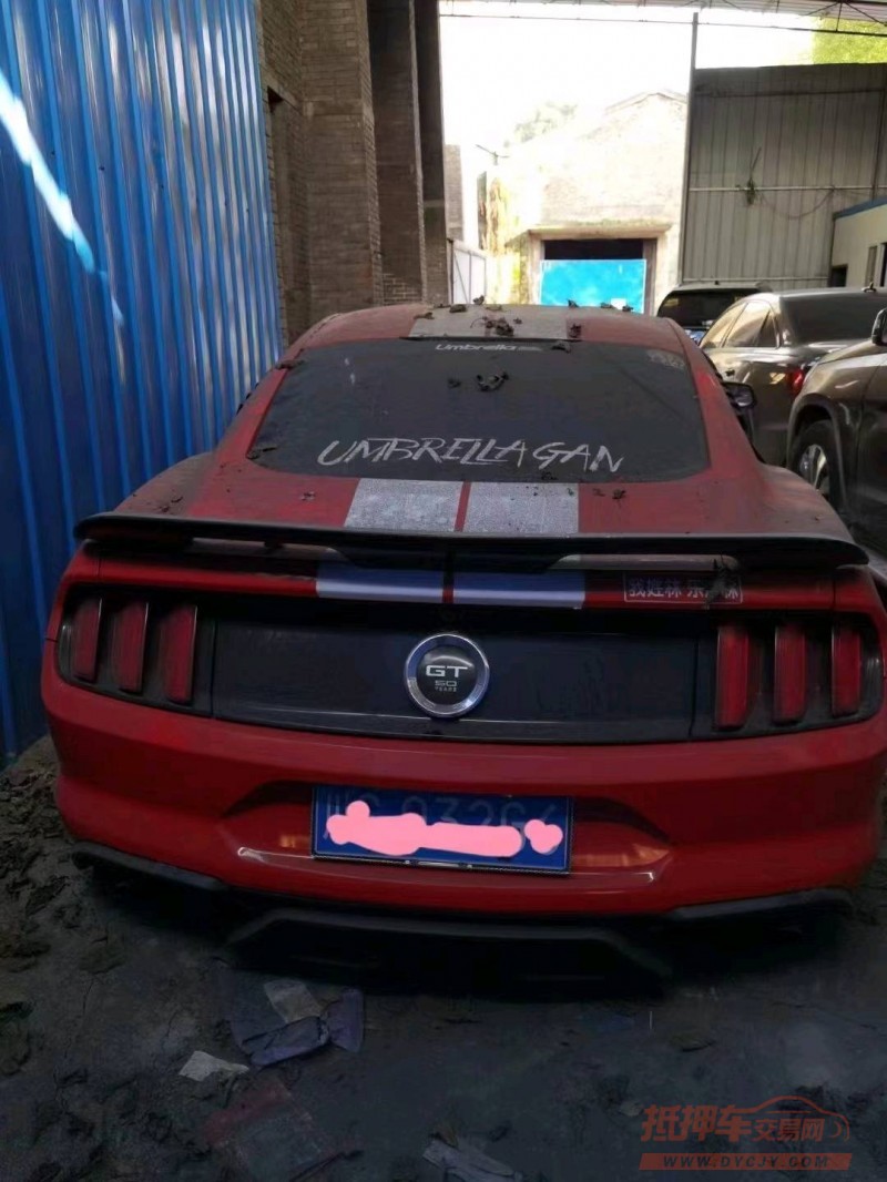 成都16年福特野马5