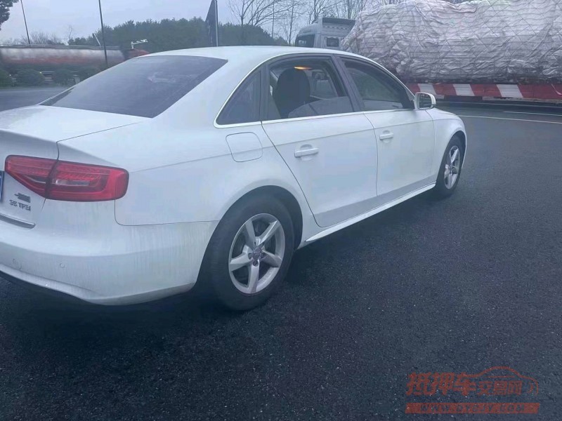 嘉兴15年奥迪A4L4