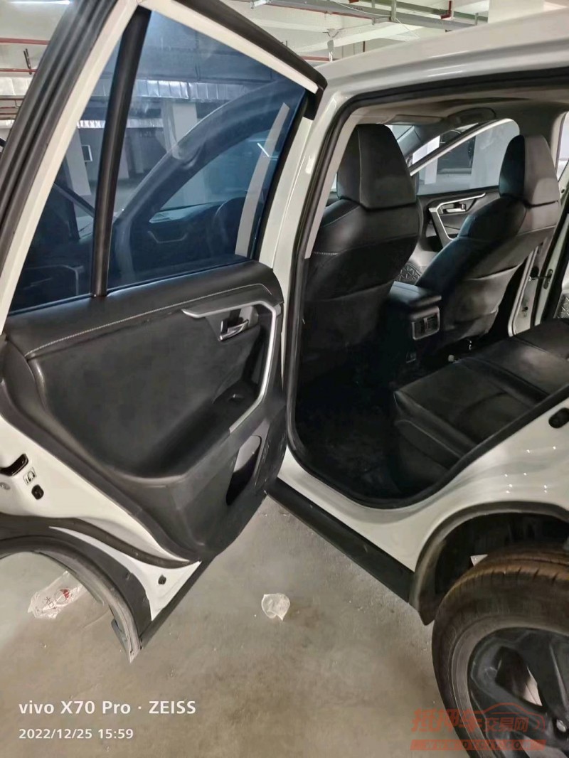 珠海21年丰田RAV4荣放6