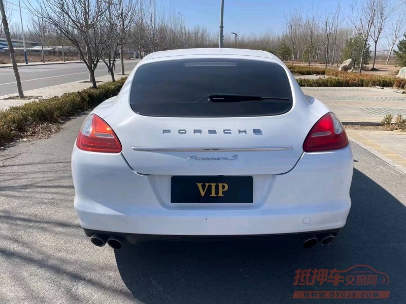 廊坊13年保时捷帕拉梅拉9