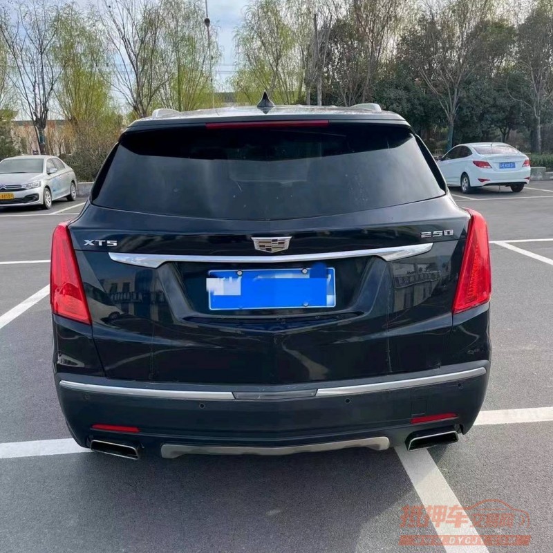 东营16年凯迪拉克XT52