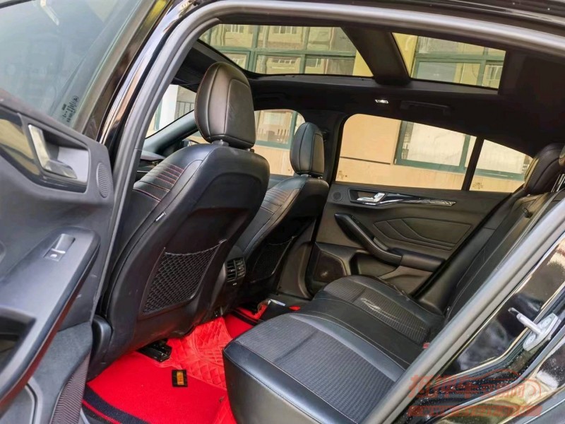 武汉21年福特福克斯4