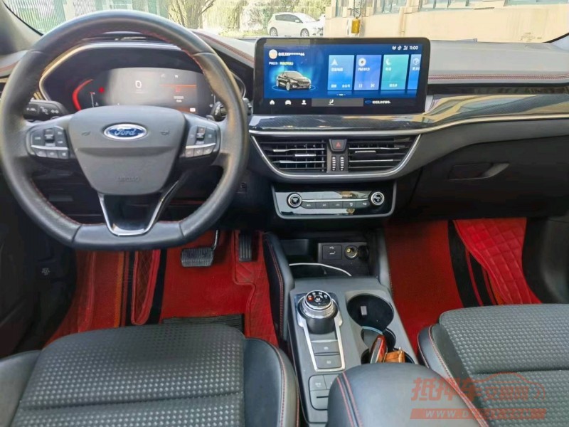 武汉21年福特福克斯5