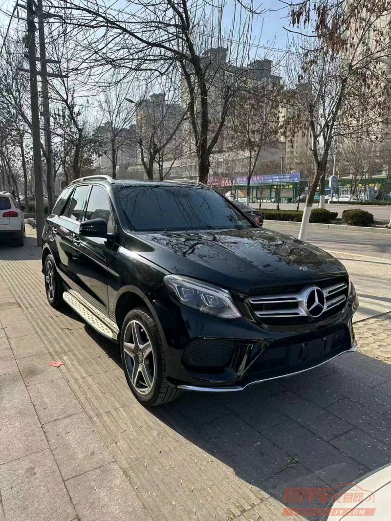 枣庄17年奔驰GLE1