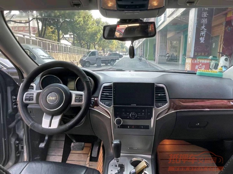 嘉兴13年Jeep大切诺基7