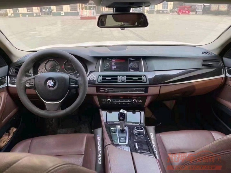 北京16年宝马5系8