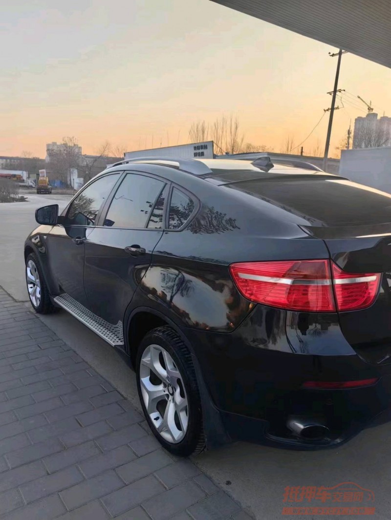 保定13年宝马X68