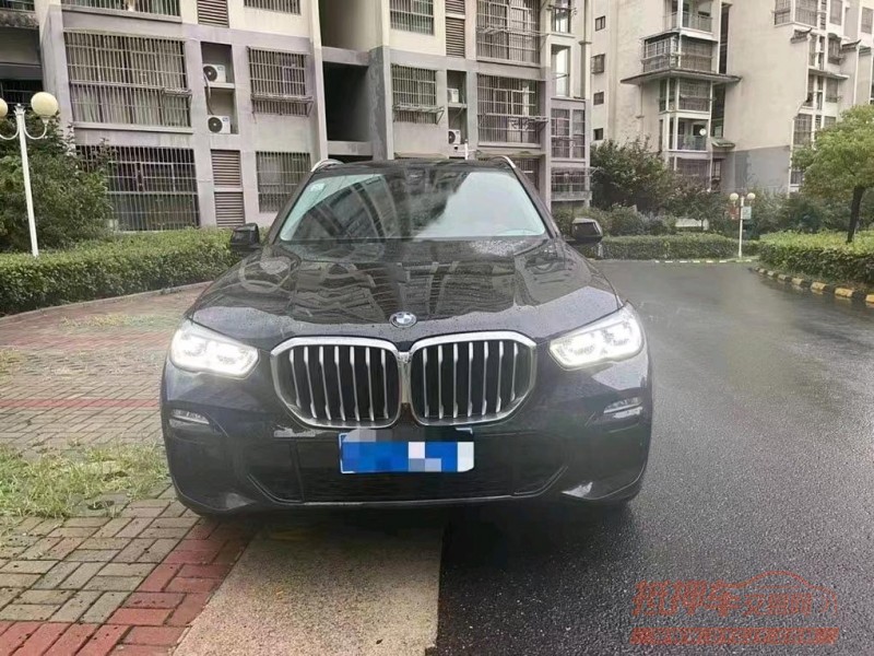 广州21年宝马X51