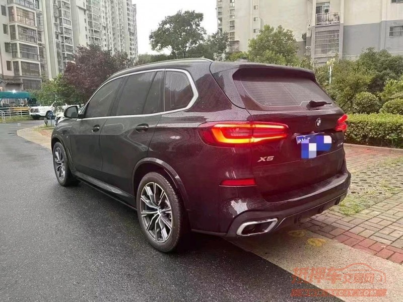 广州21年宝马X58