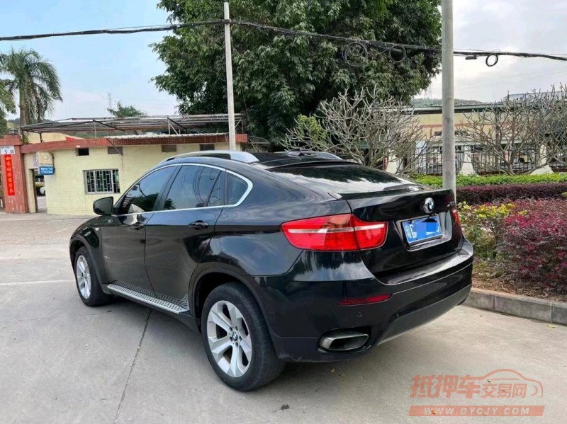 广州12年宝马X64