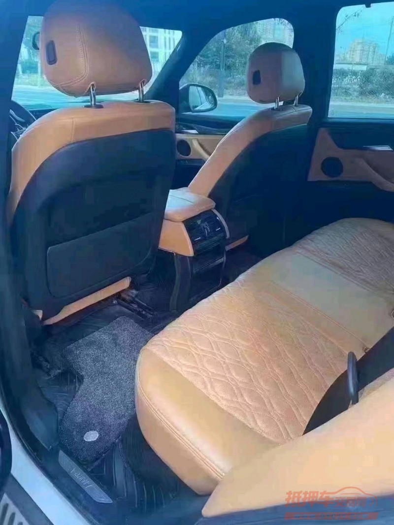 北京17年宝马X56