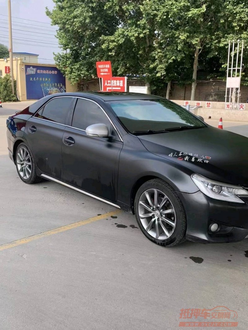 保定12年丰田锐志2