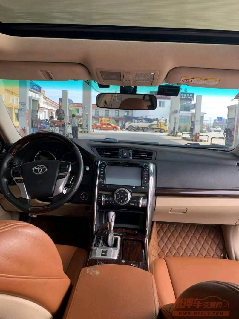 保定12年丰田锐志8