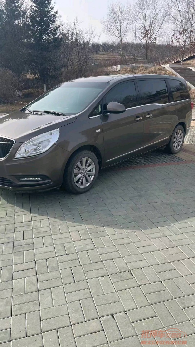 保定17年别克GL83