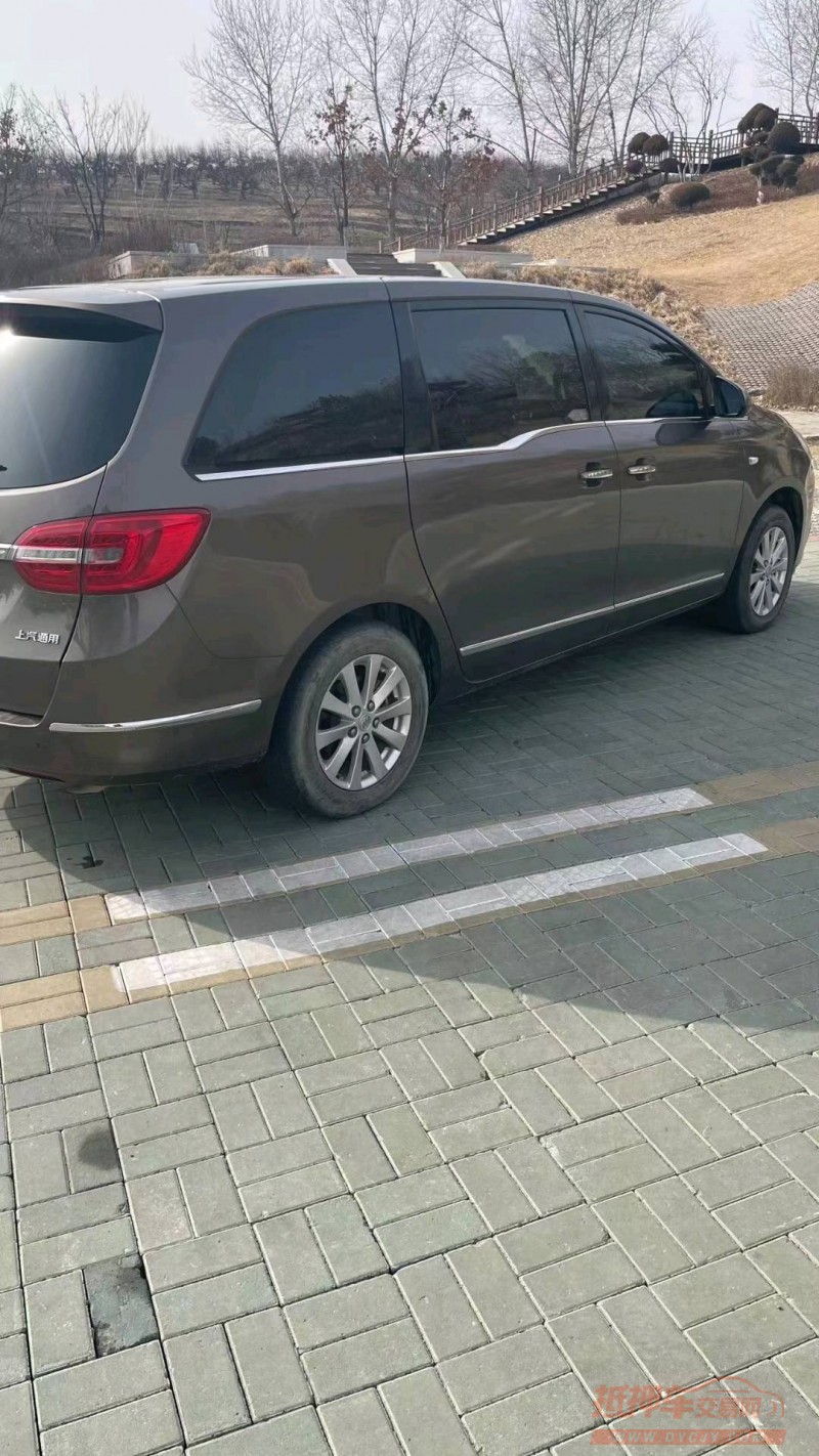 保定17年别克GL88