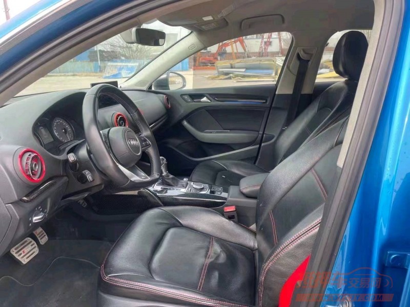 济宁16年奥迪A34