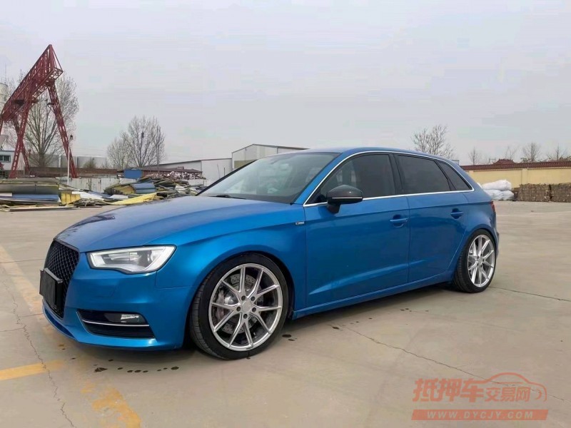 济宁16年奥迪A33