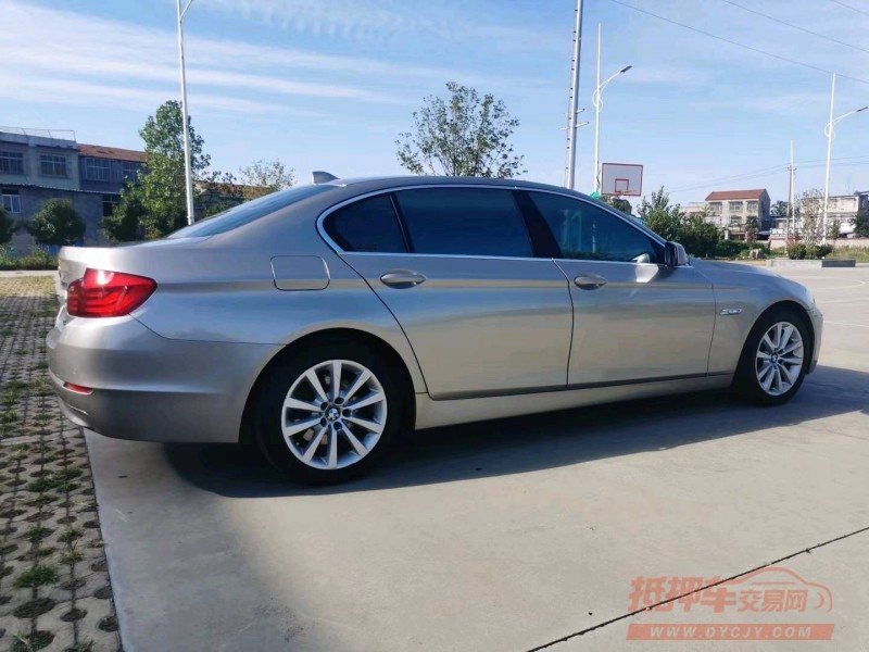 北京12年宝马5系3