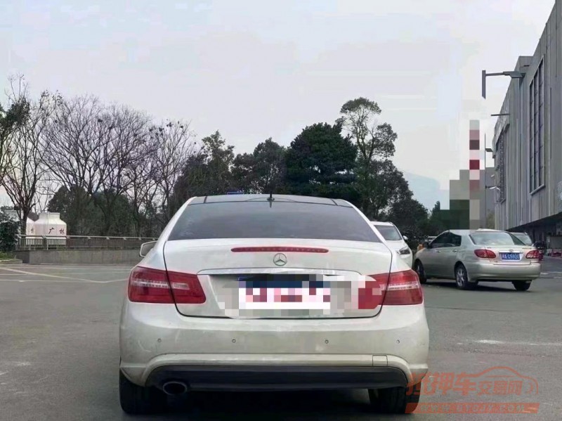 济南13年奔驰E3