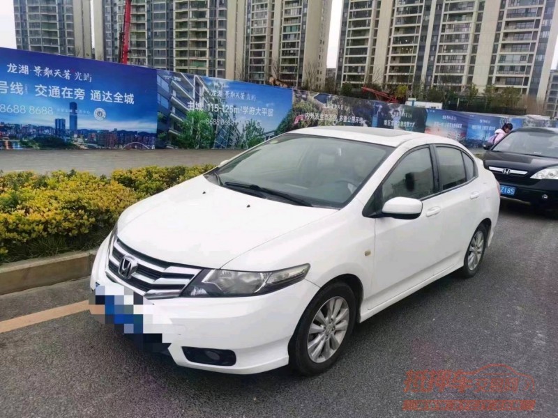 济南13年本田锋范2