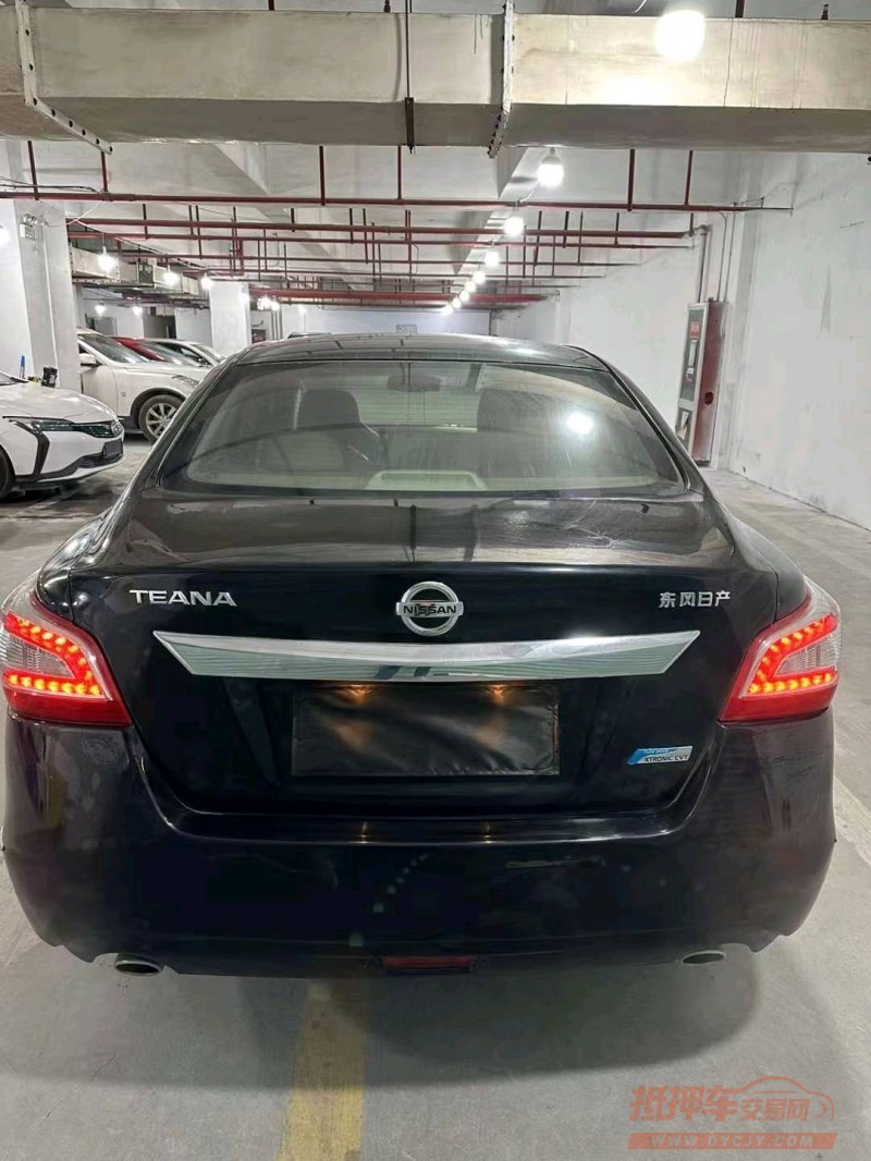 济南16年日产天籁3