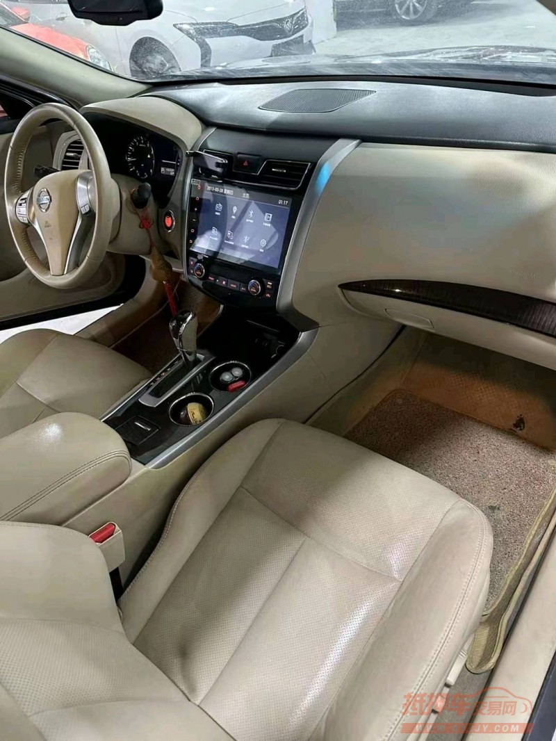 济南16年日产天籁7