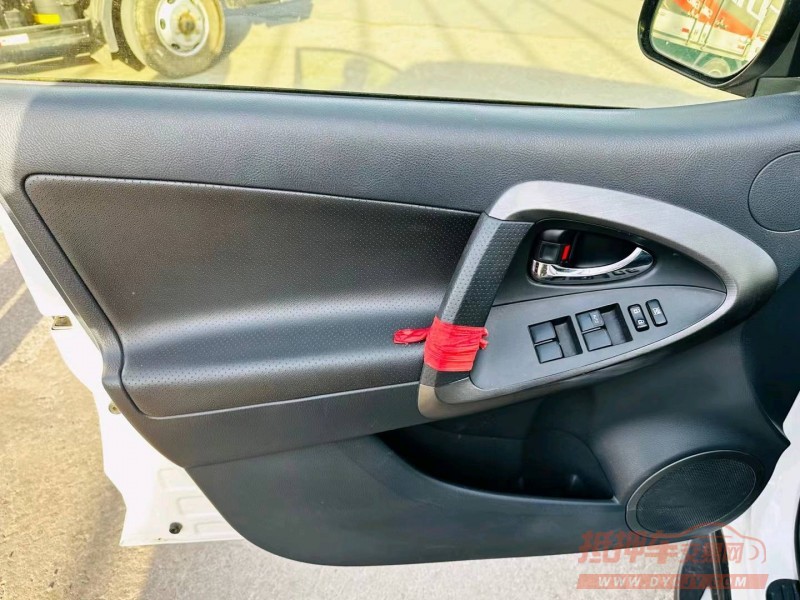 沈阳12年丰田RAV43