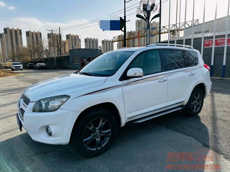 沈阳12年丰田RAV42
