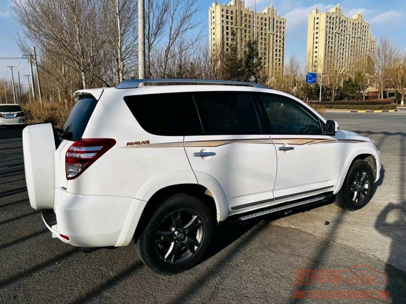 沈阳12年丰田RAV49