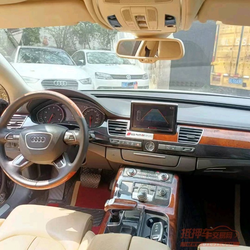 济南12年奥迪A8L3