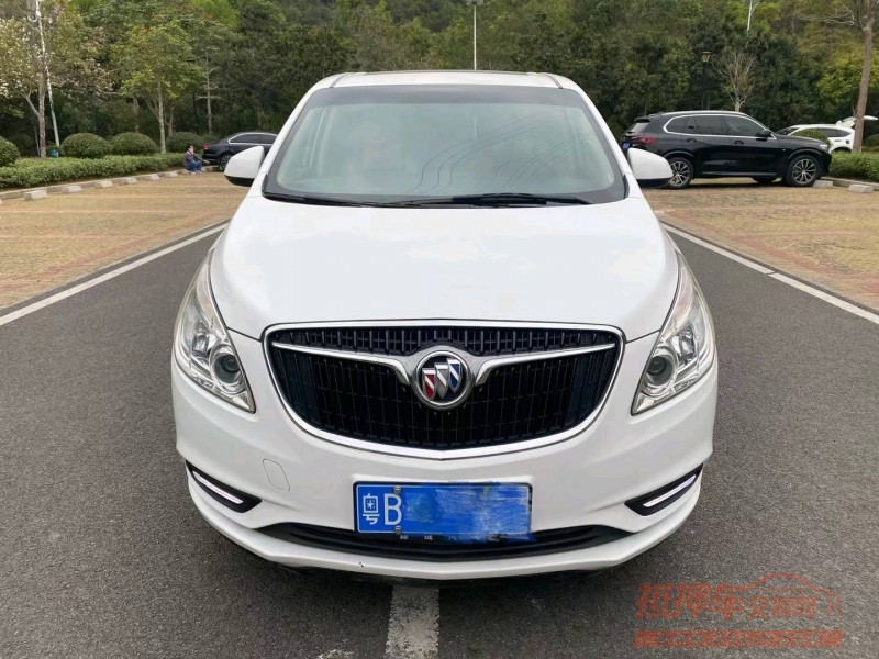 济南19年别克GL81