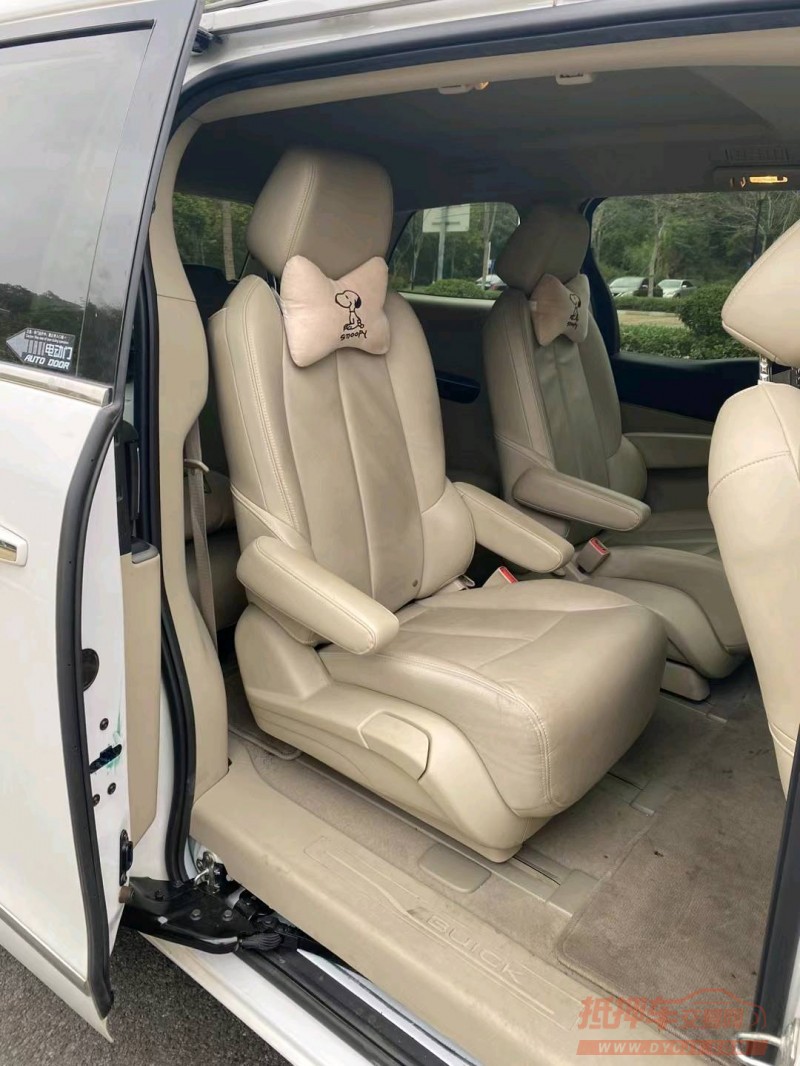 济南19年别克GL86