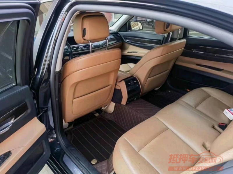 济南21年宝马7系4