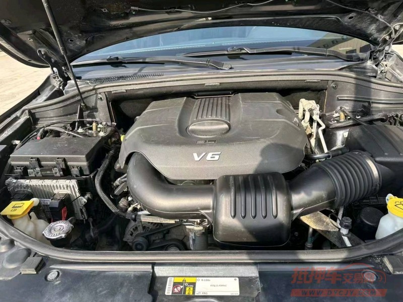 宜昌16年Jeep大切诺基8