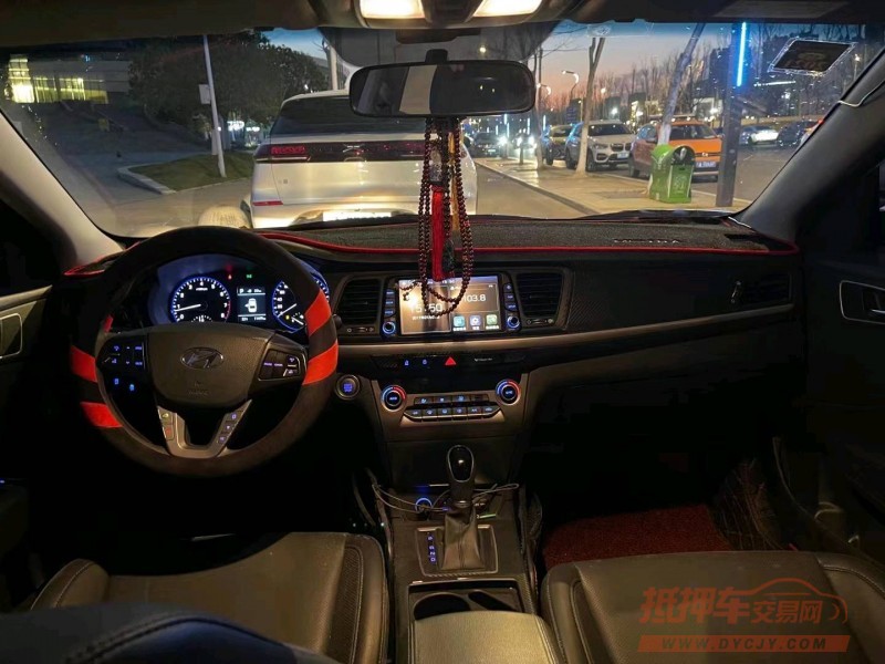 宜昌19年现代名图8