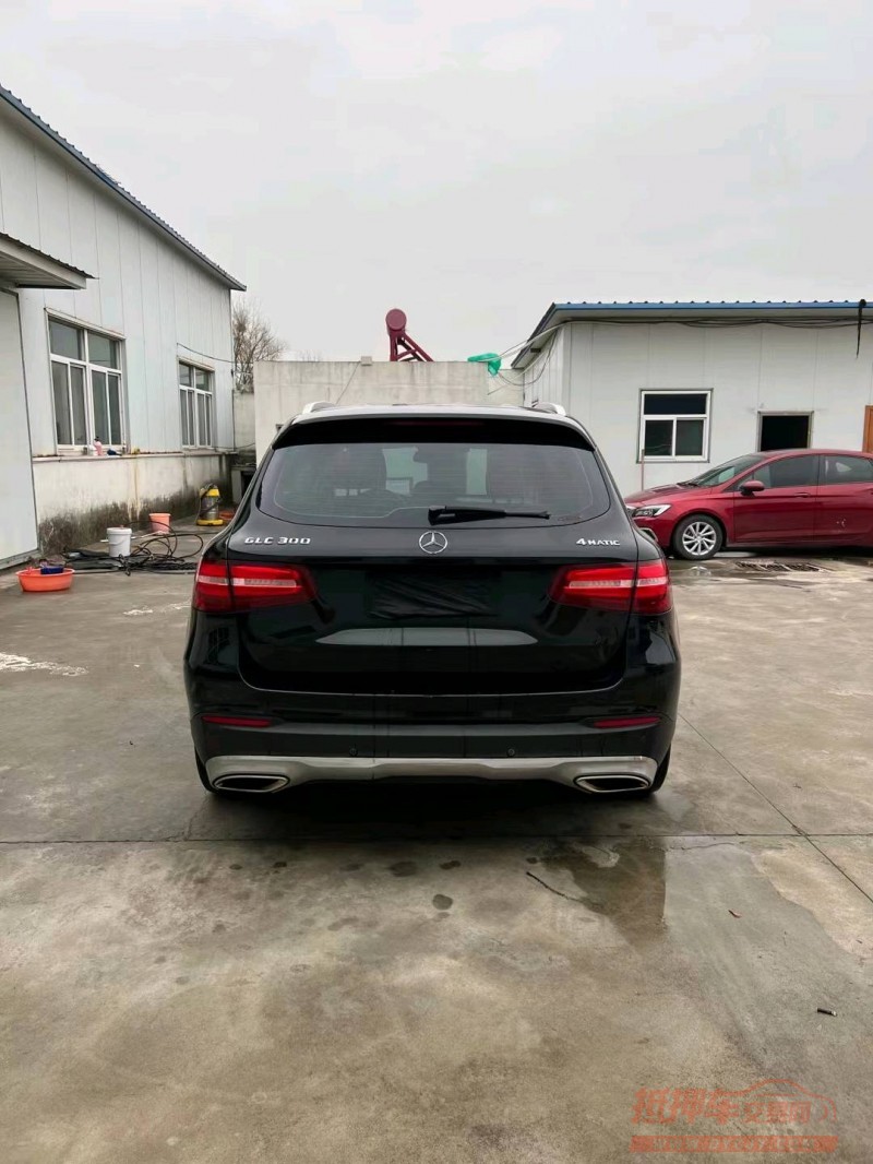 徐州16年奔驰GLC1