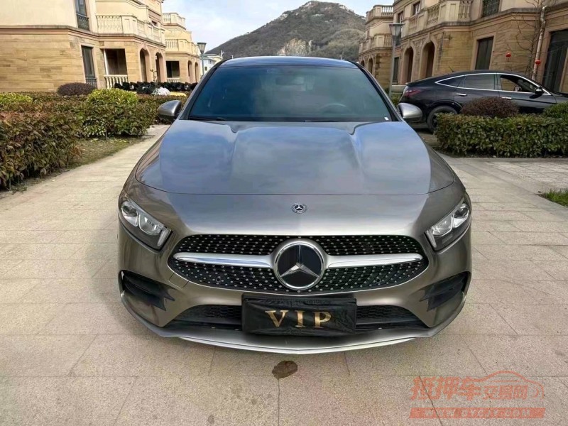 嘉兴19年奔驰A1