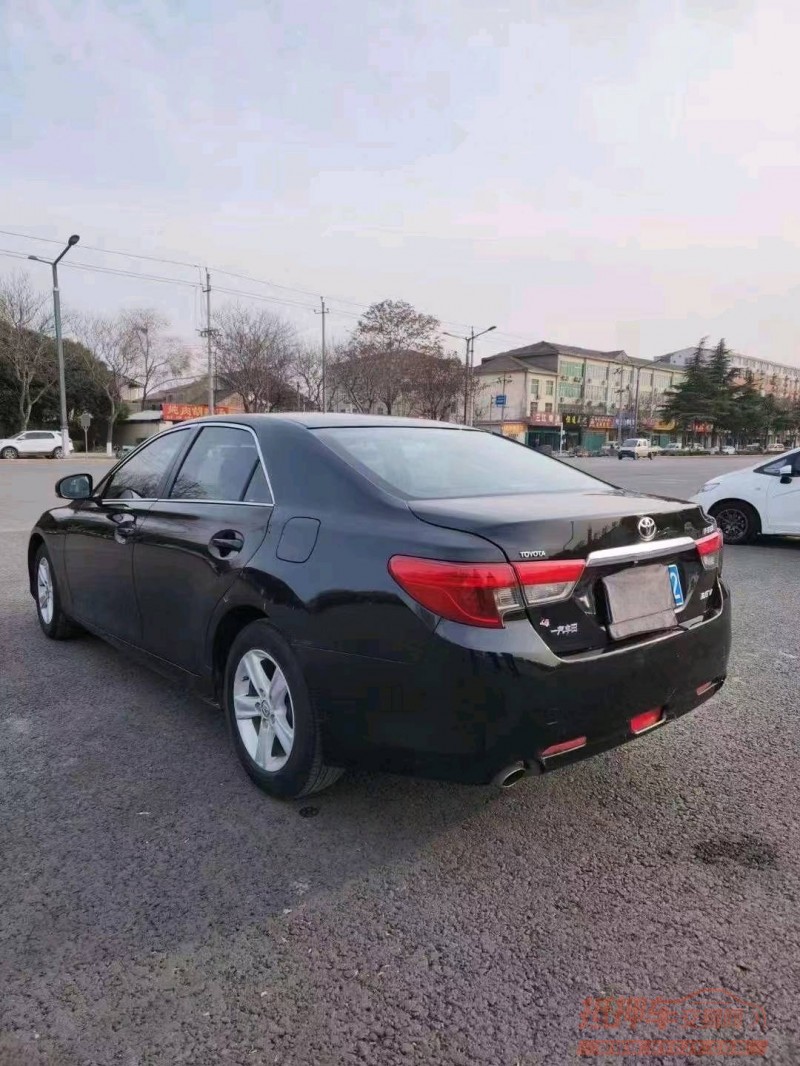 淮南14年丰田锐志4