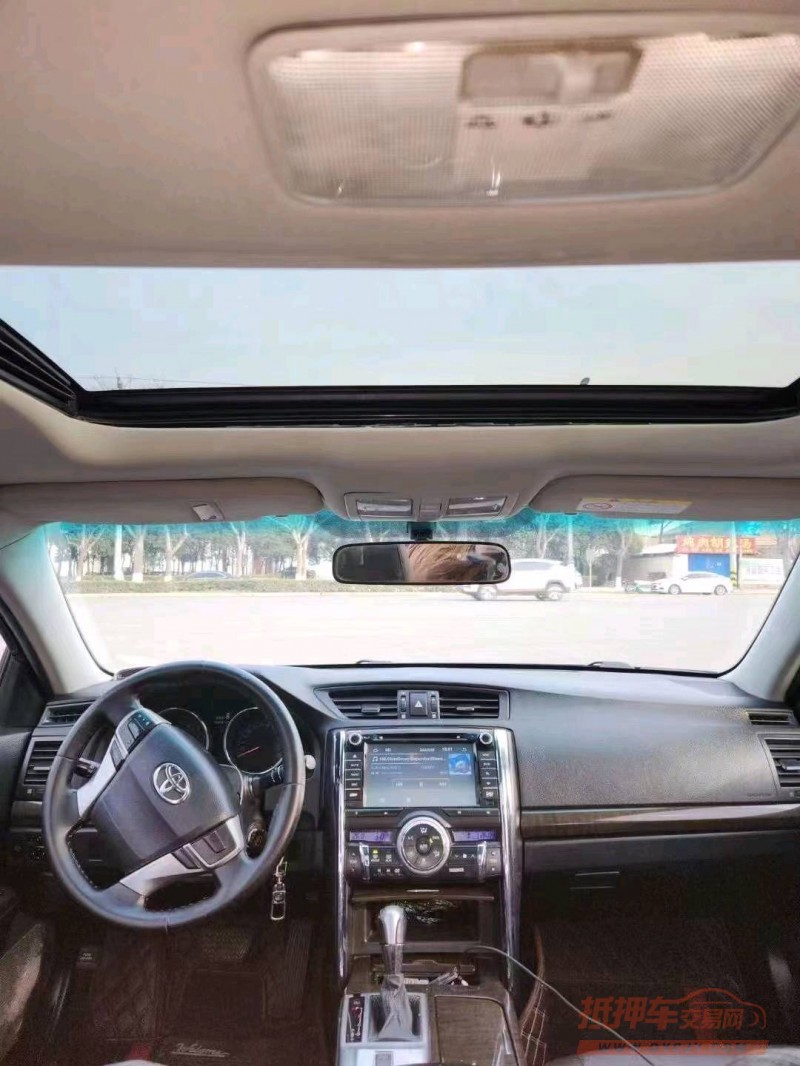 淮南14年丰田锐志8