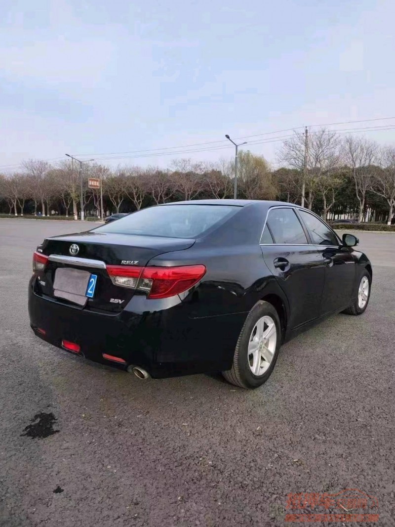 淮南14年丰田锐志7