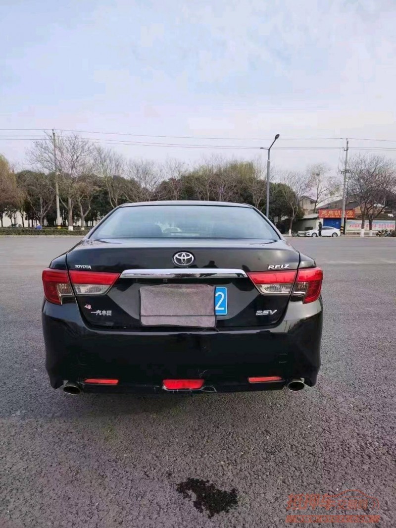 淮南14年丰田锐志9