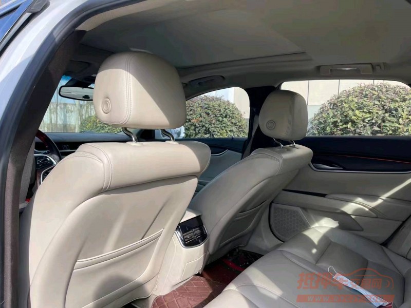 成都15年凯迪拉克XTS3