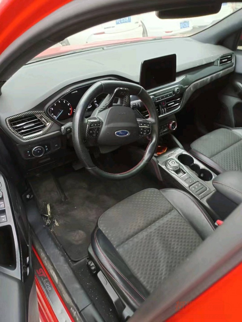 重庆19年福特福克斯6