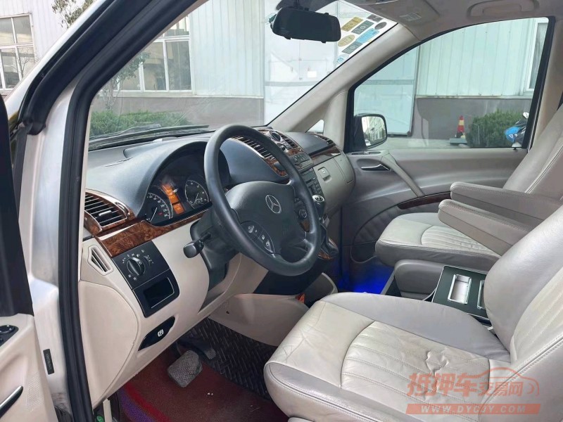 宿迁12年奔驰唯雅诺4